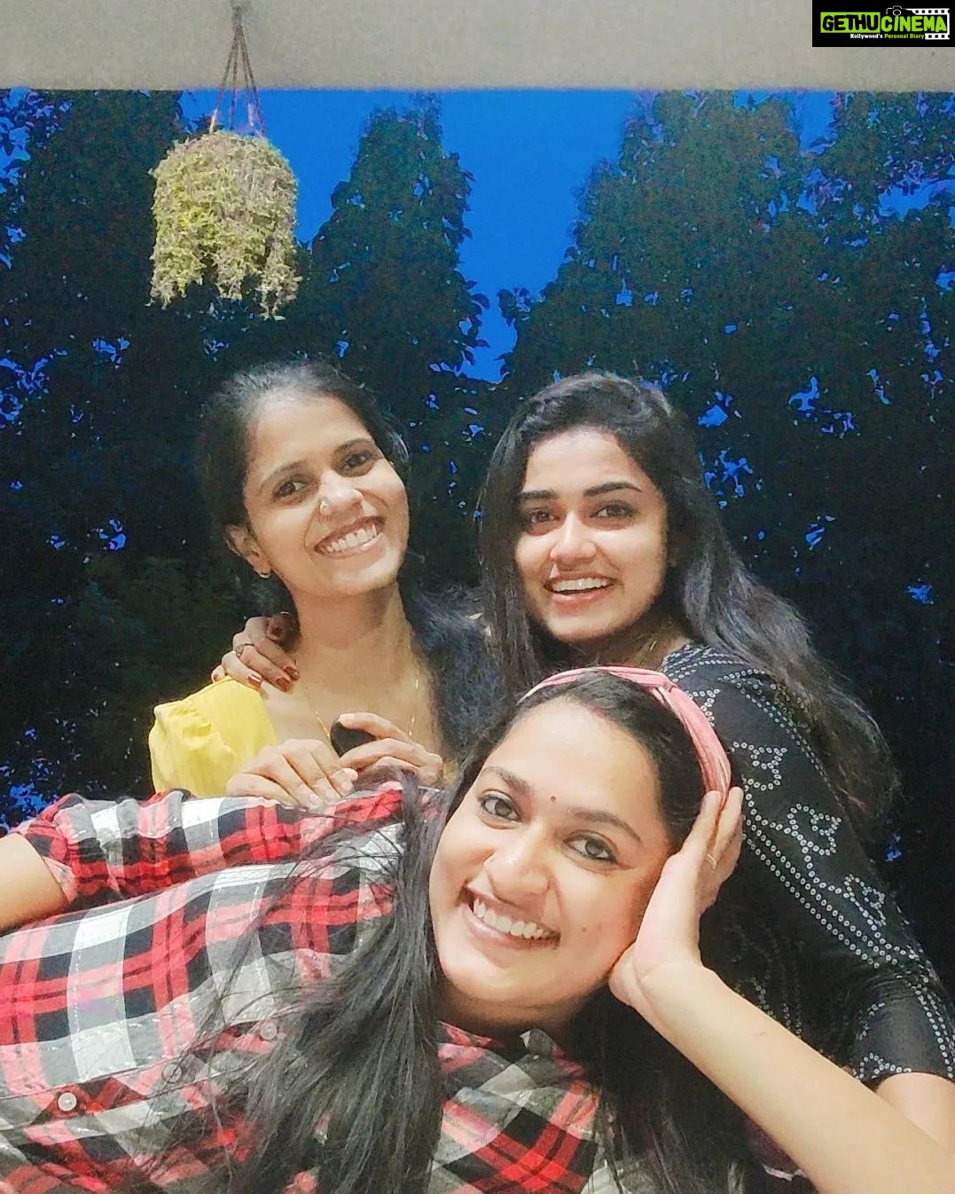 Haritha G Nair Instagram - Miss my TRIO❤ @ahalya_mk @keethuchippy