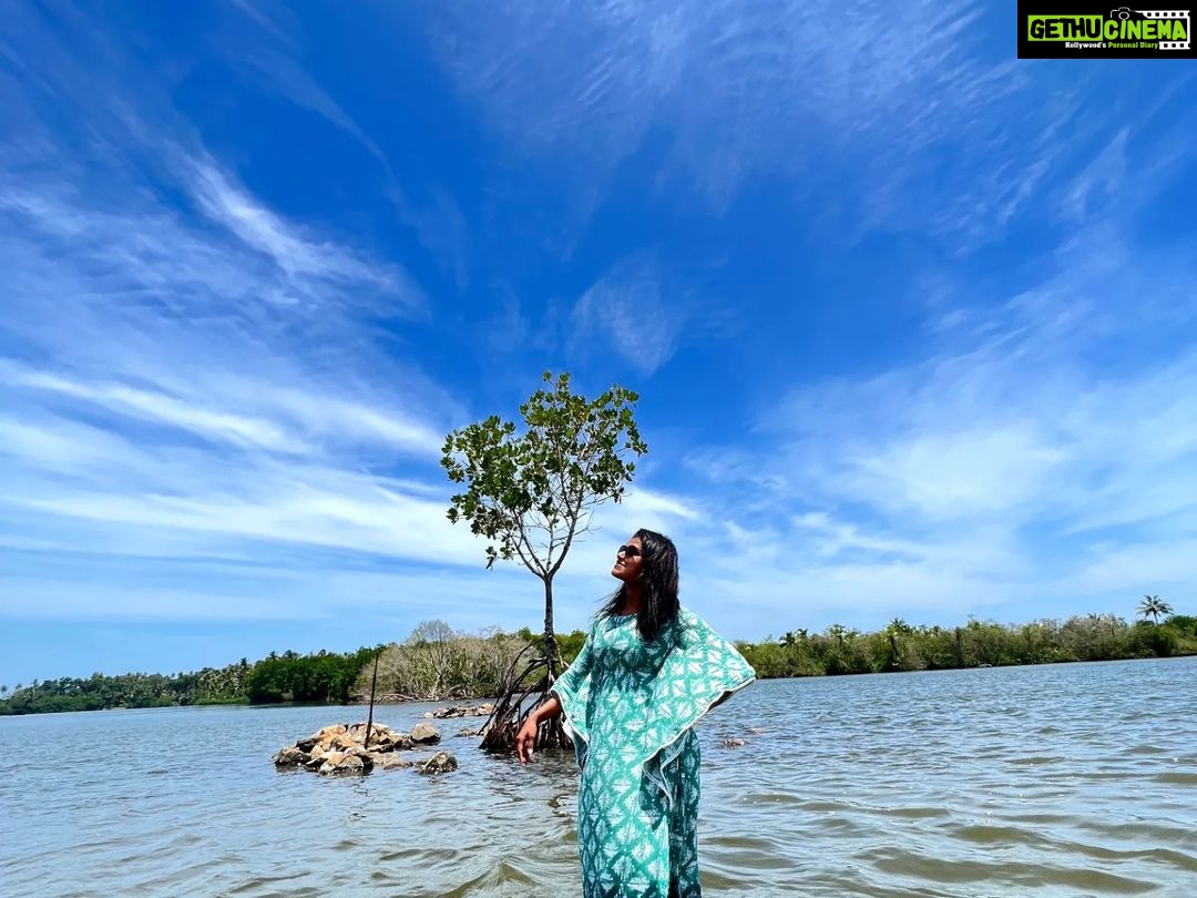 Haritha G Nair Instagram - In the sky 🌫️ In the Sea🌊 . . . 📸 : @rency_philip ( chetta... Ur frames 💯🤗😃)