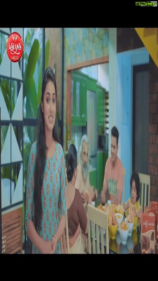 Haritha G Nair Instagram - New Ad... Releasing soon All Kerala... Direction : Bhutto Jaffer & Pooja Bhutto Client : Asians Snacks Production House : B&P EFX MEDIA Mua: @sareena_siyad π©βπ€ : @parvathy.prakash