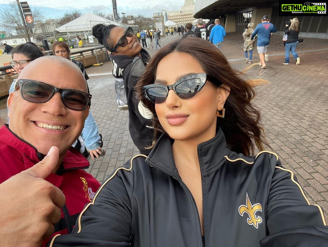 Harnaaz Kaur Sandhu Instagram - My 3rd US professional sporting event! Thankyou @saints @nfl #whodat Hair and Makeup by @mubacosmetics @andresfelipeofficial @yamilemakeup @miguelotox #nfl #thesaints #missuniverse2022 New Orleans, Louisiana