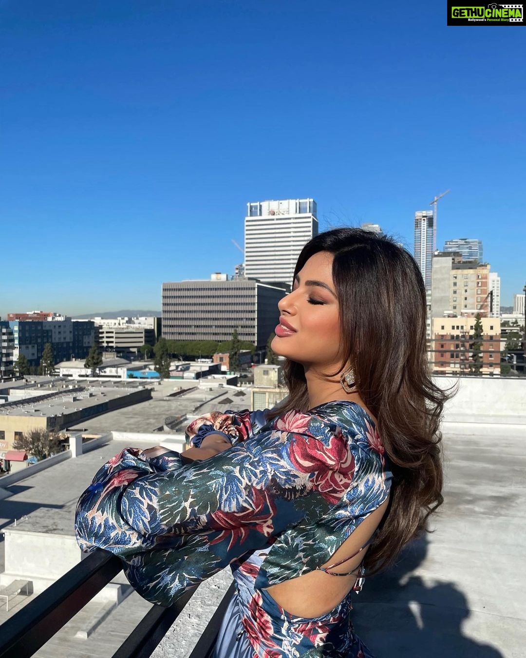 Harnaaz Kaur Sandhu Instagram - Living the dream❤️ Los Angeles, California