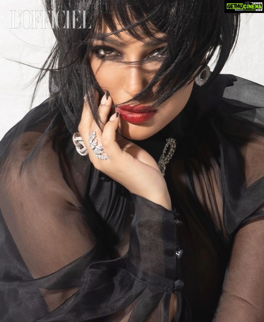 Harnaaz Kaur Sandhu Instagram - A really strong woman accepts the war she went through and is ennobled by her scars. #flauntyourtrueself It was a great pleasure while shooting my ‘first cover magazine’ with @lofficielindia on their 21st anniversary ! @missuniverse Photographer: @Fadilberishaphotography Stylist: @arnoldmilfort Outfits:@ntktuyetle Makeup Artist: @vincenttranartistry @Kreizibeauty Hair: @kiasterlimghair Video: @dukewinn Producer: @burgerrock Executive Producer: @ftlmoda Manhattan, New York