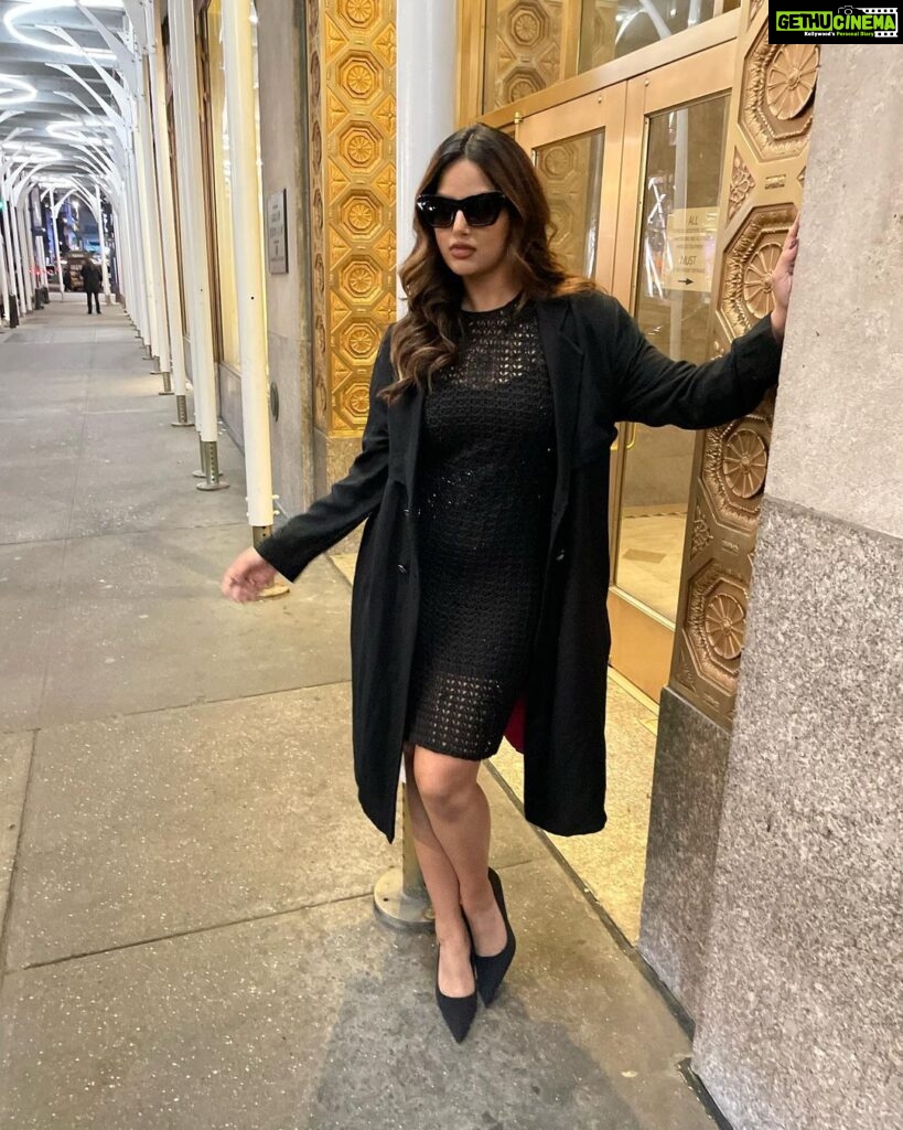 Harnaaz Kaur Sandhu Instagram - New York state of mind 🗽 Outfit : @28moons.in Stylist : @Edwardlalrempuia Styling team : @simterachel Manhattan, New York