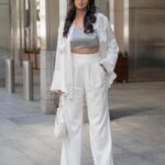 Harnaaz Kaur Sandhu Instagram - ☀️ @missuniverse Styled by @meemmap Silver Top and shirt @hm White Pants @ramybrook Bag @houseofwant Earrings @bonheur_jewelry Rings @designerdreamcollection Sunglasses @priverevaux Manhattan, New York