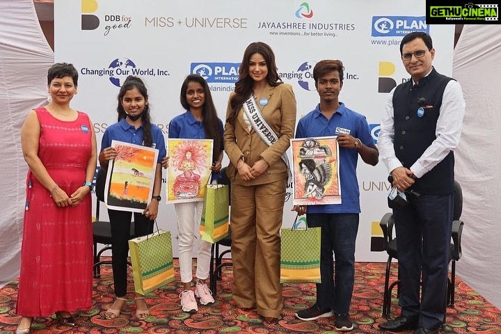 Harnaaz Kaur Sandhu Instagram - Be the change ✨ In regard to the coalition for menstrual equity we visited the Mahipalpur village in Delhi and met with young advocates at @planindia .They announced that a pad machine will be installed providing local women with a livelihood. The journey of manufacturing low cost sustainable sanitary pads starts here at Mahipalpur village. #changemakers #menstrualequity @missuniverse @ddbmudragroup @planindia @impactwayv @murugaofficial @missdivaorg Styled by @bharatg18 Outfit @geneslhofficial Jewellery @antarez.jewels Bag @purocosaofficial makeup and hair @ankchikara.artistry