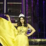 Harnaaz Kaur Sandhu Instagram - World class destination, world class experiences. Our Miss Universe 2021, @harnaazsandhu_03 celebrated her grand homecoming at the landmark Jio World Centre in Mumbai, which is home to India’s largest convention centre and the Fountain of Joy. Harnaaz's Wardrobe: Crafted in LIVA fabric @livafashionin Earrings by @limelightdiamonds Ring by- @prismjewelryofficial Hair by James @hairr.painter for @saviojohnpereirasalonofficial Makeup by @malcolm_m_fernandes Footwear by @oceedeeshoes Styled by @bharatg18 Outfit by @manishmalhotraworld @manishmalhotra05 Accessories @prismjewelryofficial @jioworldcentre @dhirubhai_ambani_square @missuniverse #JioWorldCentre #DhirubhaiAmbaniSquare #FountainofJoy #MissUniverse #HarnaazKaurSandhu #MissDivaOrg #BandraKurlaComplex