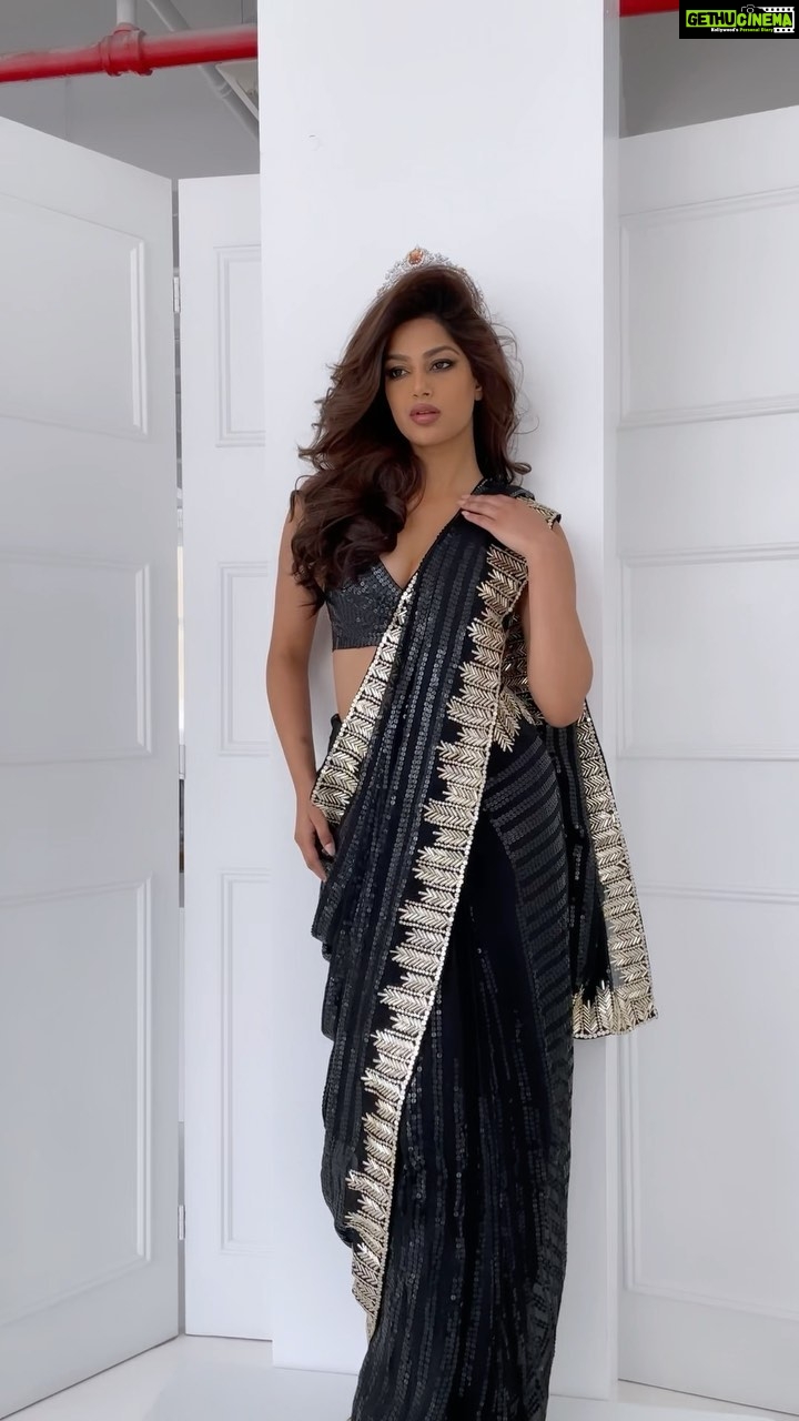 Harnaaz Kaur Sandhu - 700K Likes - Desi Girl✨
Behind the scenes while shooting with one and only @fadilberishaphotography
@missuniverse
Saree by @manishmalhotra05 @manishmalhotraworld
Makeup @yukoonthego
Hair @delajhair
