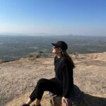 Harnaaz Kaur Sandhu Instagram - Love you Zindagi ❤️ #hiking
