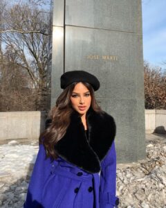 Harnaaz Kaur Sandhu Instagram - Let your light shine so brightly that others can see their way out of the dark☀️✨

@missuniverse 
@missdivaorg 

Styled @meemmap 
Coat @nonatatelier
Shoes @marciano @guess
Makeup by @yukoonthego 
Hair by @delajhair