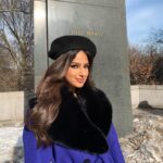 Harnaaz Kaur Sandhu Instagram - Let your light shine so brightly that others can see their way out of the dark☀️✨ @missuniverse @missdivaorg Styled @meemmap Coat @nonatatelier Shoes @marciano @guess Makeup by @yukoonthego Hair by @delajhair New York City, N.Y.