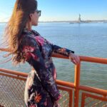 Harnaaz Kaur Sandhu Instagram - First ferry trip and some delicious Thai food @pinto_nyc All about yesterday✨🗽 @missuniverse @missdivaorg Ensemble by - @rockystarofficial @rockystar100 Earrings - @isharya Overcoat - @weareperona New York City, N.Y.