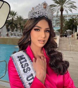 Harnaaz Kaur Sandhu Instagram - First Interview day as Miss Universe 2021✨🙏🏻❤️Grateful  Makeup by - @andresfelipeofficial @mubacosmetics  Hair by- @bryannbonilla  @missuniverse @missdivaorg