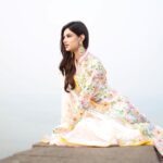 Harnaaz Kaur Sandhu Instagram - What a beautiful day this was in Mumbai - these shots were taken while I was shooting a video that would capture the essence of the fashion capital of India. Mumbai isn’t a city, it’s an emotion. Stay tuned for the video. Coming up next 🙂 Fashion Director @bharatg18 Outfit @asalabusandeep @abujanisandeepkhosla Jewellery @sunitajhunjhunwala Hair and make up: @shubhu.makeupartist @khushbuharia @timestalent @missuniverse #HarnaazSandhu #LIVAMissDivaUniverse2021 #MissUniverse #RoadToMissUniverse #MissUniverse2021 #VotingApp #VoteForIndia #India #TeamIndia