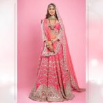 Harnaaz Kaur Sandhu Instagram - My National Costume is a royal visual representation of a woman that showcases the Indian Queen , strong yet delicate. It’s elements are symbolic towards the protection instinct of a woman. The key elements of the Costume are Mirrors and The Umbrella. The representative element of the National Costume is the color Pink 💖 Thank you @abhinavmishra_ for such an intricate piece of art that is my national costume and today as I walked on that stage, I felt a sense of empowerment. I dedicate my performance to all those strong women out there who race battles everyday with a smile. You’re a warrior and don’t let anyone tell you otherwise. 🌺 Fashion Director @bharatg18 Outfit @abhinavmishra_ Jewellery @curiocottagejewelry Custom made Umbrella by @rezachirag Hair by @vishakha_hairart Makeup by @shubhu.makeupartist Photographer @vaibhavdpandey Lights by @photoquipindia @elinchrom_india @missdivaorg @missuniverse @timestalent #HarnaazSandhu #LIVAMissDivaUniverse2021 #MissUniverse2021 #MissUniverseIndia #MissUniverse #MissIndia #MU2021 #India #VisitIsrael