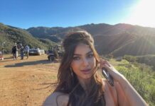 Harnaaz Kaur Sandhu Instagram - The sun’s smiling brightly at us today ☀️