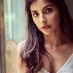 Harshita Gaur Instagram – “I will give you a call when I am emptied of the memory of it all”
~ someone 
📷 @dieppj