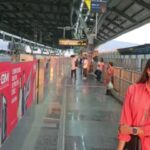 Hema Malini Instagram – After my metro experience, decided to go by auto from DN Nagar to Juhu & that too was fulfilled. Landed by auto at my house & the dazed security could not believe their eyes! All in all, a wonderful, pleasurable experience for me! 
In the metro with the public👇

#metro #metroride #travelinmetro #happyridings