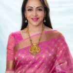 Hema Malini Instagram - On the occasion of the Festival of Colours I offer these 2 Bhajans at the feet of Lord Krishna. These Bhajans are written by Kavi Narayan Agarwal, Music direction by Vivek Prakash and sung by me. Happy Holi. Here is the 2nd bhajan, link is in the bio #holicelebration2023 #happyholi2023 #festivals #celebration