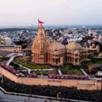 Hema Malini Instagram - A two-part docu series begins today on DD on India’s ancient sites. Anchor- Kamiya Jani, popular digital media presenter. Watch the cultural pride of thousands of years being unravelled and marvel at the sacrifices made by our heroes. Watch #DharoharBharatKi on DD National at 8 PM. #documentary #dharoharbharatki #ddnational #docuseries #indianculture #historyfacts #culturalheritage