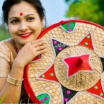 Hema Malini Instagram – It is the Harvest season now. Tamizh Puthandu (New year), Baisakhi (Punjab), Bihu (Assam) and Pohela Baisakh or Naba Barsha (Bengal) are some of the festivals celebrated. Wish you all a wonderful festival month🙏

#festiveseason #festivals #tamizhputhandu #bihu #nababarsho #india #festivalsofindia #harvestseason