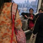 Hema Malini Instagram – After my metro experience, decided to go by auto from DN Nagar to Juhu & that too was fulfilled. Landed by auto at my house & the dazed security could not believe their eyes! All in all, a wonderful, pleasurable experience for me! 
In the metro with the public👇

#metro #metroride #travelinmetro #happyridings