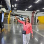 Hema Malini Instagram – I must share with all of you my unique, wonderful experience.Drove 2 hours to reach Dahisar by car, so tiring! In the eve decided I would try the metro, and OMG! What a joy it was!True, we went thro tough times during the constr, but worth it! Clean, fast & ws in Juhu in 1/2 hr💕

#mumbailife #metro #metroride #mumbaimetro #travel #travelinmetro