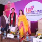 Hema Malini Instagram - It is shocking and sad to know about the demise of Satish Kaushik. Especially, as we had recently met on Feb 11th at the Global Investor's Summit in Lucknow. He was such a. cheerful and wonderful human being. With such an illustrious career behind him as an Actor and a Director the film industry has lost a precious gem- an artiste and friend. my heartfelt condolences to his family. #satishkaushik #condolences