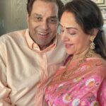 Hema Malini Instagram - Praying for dear Dharam ji’s good health on his birthday today❤️ Wish him a long and healthy life filled always with happiness and joy! My prayers will be with him today and every day of our lives🙏HAPPY BIRTHDAY to the love of my life❤️❤️ @aapkadharam @imeshadeol @a_tribe @bharattakhtani3 #happybirthday #birthday #celebration