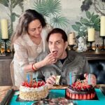 Hema Malini Instagram - Praying for dear Dharam ji’s good health on his birthday today❤️ Wish him a long and healthy life filled always with happiness and joy! My prayers will be with him today and every day of our lives🙏HAPPY BIRTHDAY to the love of my life❤️❤️ @aapkadharam @imeshadeol @a_tribe @bharattakhtani3 #happybirthday #birthday #celebration