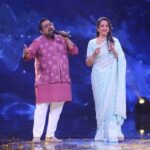 Hema Malini Instagram - Spent a magical day with our little champions. Wait for the wonder kids on #saregmplilchamps on @zeetv Here are more photos of this very interesting upcoming event! Do not miss these talented kids, born with lilting music in their blood - in action with Shankar Mahadevan, Annu Malik and me. Costume & Jewelry by @manishmalhotra05 @mmalhotra.world #saregamapalilchamps #realityshow