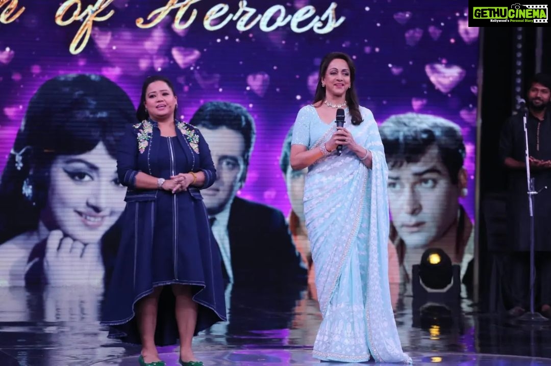 Hema Malini Instagram - Spent a magical day with our little champions. Wait for the wonder kids on #saregmplilchamps on @zeetv Here are more photos of this very interesting upcoming event! Do not miss these talented kids, born with lilting music in their blood - in action with Shankar Mahadevan, Annu Malik and me. Costume & Jewelry by @manishmalhotra05 @mmalhotra.world #saregamapalilchamps #realityshow