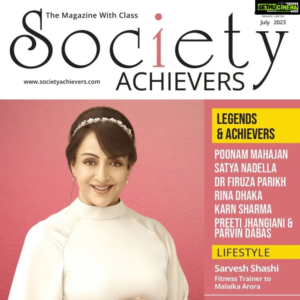 Hema Malini Instagram - Saturday saw a glittering function to unveil a special ‘Society’ magazine featuring me on the cover as an Achiever. Every month a new achiever is selected, interviewed & written about. People from different walks of life like Dhoni, Priyanka Chopra, Anand Mahendra & others have been featured already. Lovely event with Mr Nari Hira doing the honours. Event Outfit: @sulakshanamonga #narihira #societyachievers #event