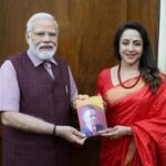 Hema Malini Instagram - My brother, RK Chakravarti has written an autobiography of his life experiences and I am organising an official launch of the book today. “Galloping Decades” will be released by Shashi Tharoor ji and the first copy will be received by the Hon Min of State for Law and Justice, Shri Arjun Meghwal. I presented the book to the PM who sent his good wishes for the occasion. #gallopingdecades #booklaunch