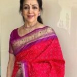 Hema Malini Instagram - These photos taken today on our 43rd anniversary❤️🙏 #anniversary #happyanniversary