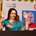 Hema Malini Instagram - Photos taken on the occasion. I thank all the dignitaries present and the Maharaja Surajmal Brij University of Bharatpur for bestowing on me this prestigious award and honouring me🙏Thank you all🙏 #doctorate #honorydoctorate