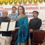 Hema Malini Instagram - I was awarded an honorary Doctorate yday by the Maharaja Surajmal Brij University, Bharatpur, Rajasthan. Present on the occasion were Shri. Rajendra Yadav, Hon'ble MoS, Dept of Higher Education, Govt of Rajasthan, HM, Shri. Kalraj Mishra Ji, Hon'ble Governor of Rajasthan, Hon'ble Minister for Higher Education, Rajasthan Government, Dr. Dalveer Bhandari , Hon'ble Justice at the International Court of Justice, Hague, Netherlands, Professor Ramesh Chandra, Vice-Chancellor, Maharaja Soorajmal Brij University, Bharatpur. #doctorate #honorarydoctorate