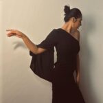 Hitha Chandrashekar Instagram - Take a pose, make it art🤌🏻🤷🏻‍♀️ PC @kiran_srinivas_official