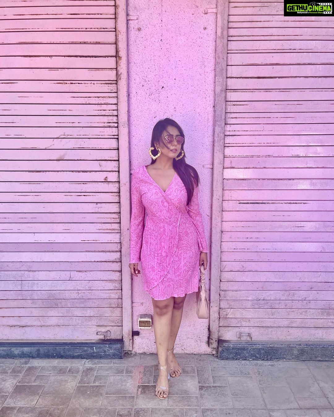 Hitha Chandrashekar Instagram - “On Wednesdays we wear Pink” 💓