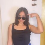 Hitha Chandrashekar Instagram - Mantra for life :) #shakeitoff💁🏻‍♀️