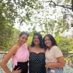 Hitha Chandrashekar Instagram - Made this Bangalore visit worth it With ‘em girls ✨❤️