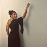 Hitha Chandrashekar Instagram - Not how I get cleaning done🥲