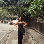 Hitha Chandrashekar Instagram - Nm, just took a stroll 🤷🏻‍♀️ Clicked by @kiran_srinivas_official ❤️ Mumbai - मुंबई