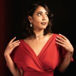 Hitha Chandrashekar Instagram - Oh well 💁🏻‍♀️✨ I put a lot of thought behind this look and it came through even better thanks to my incredible team @bridesbykhushi & @hair_by_megha_2018 My dear friend @manasang generously let me borrow this beautiful gown and reuse it ✨ thank you Manasaaaaa-definitely coming back for your clothes again🥲😜 Also, My friends at @studiomayartha @mayarthaproductions never fail to amaze me with how exactly they understand my vision and make it come alive🥹 you’re the best❤️ thanks a tonne! Believe it or not, I bought the jewellery from Jayanagar 4th block Complex 😱 #loveandgratitude