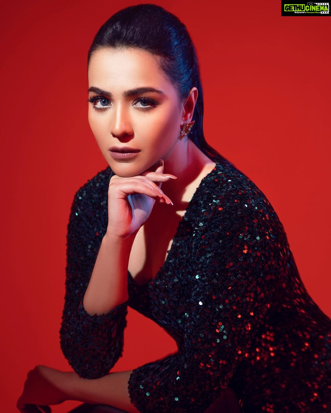 Humaima Malick Instagram - Dream ! You bet .