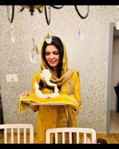 Ihana Dhillon Instagram - May the divine blessings of Lord Ganesha bring you eternal bless and peace , protect you from evil and wrongdoings , and fulfill all your wishes and desires. 
Happy Ganesh Chathurthi 🙏🙏