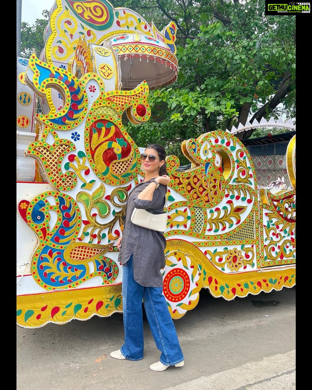 Ihana Dhillon Instagram - Sometimes all you need is a little splash of colours 😊❤️🌈