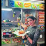 Ihana Dhillon Instagram – Hotdog 🌭 ka kamaal 
&
Meri figure ka raaj 🤣🙈😜

… because every picture tells a story 
Small glimpse of evening well spent 😊

#traveldiaries #foodlover New York, N.Y.