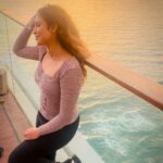 Indhuja Ravichandran Instagram - Lanka timezzz 🤓 Colombo, Sri Lanka