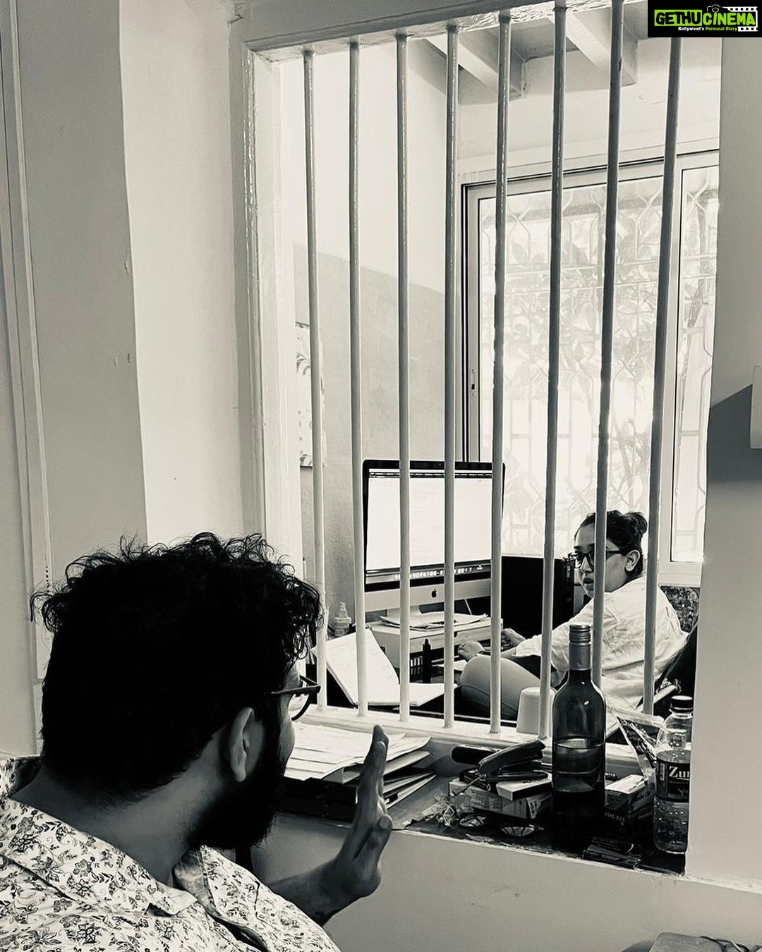 Ira Khan Instagram - Imprisoned by my mind… Or Roozbeh. đŸ“¸ @borkar.neeta