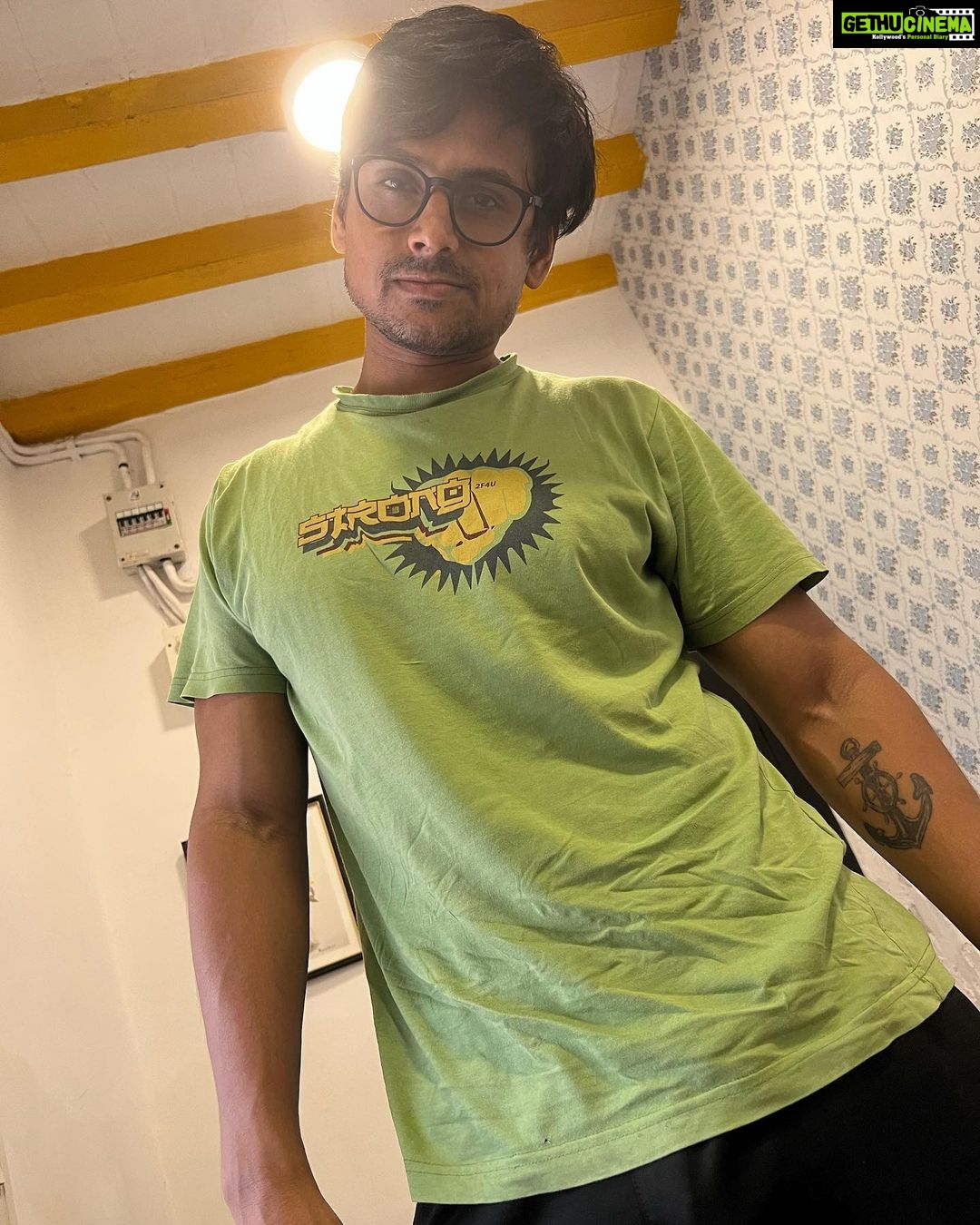 Ira Khan Instagram - May dump. I want less heat. And more mangoes.